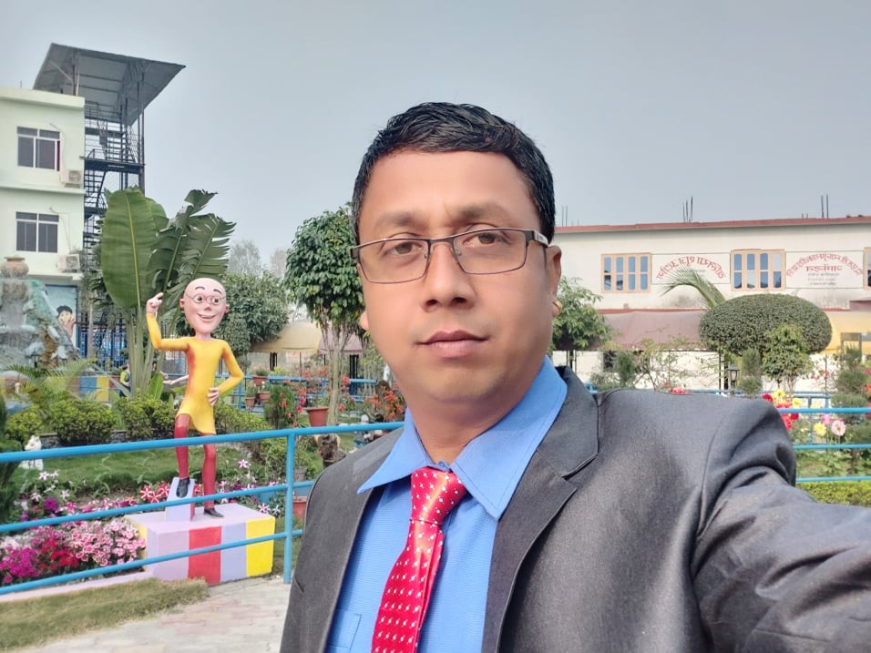 सन्ताेष कार्की(युवराज)