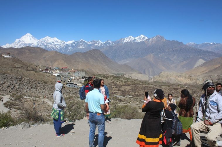 पर्यटकीय गन्तव्यमा आन्तरिक पर्यटक बढ्दै 