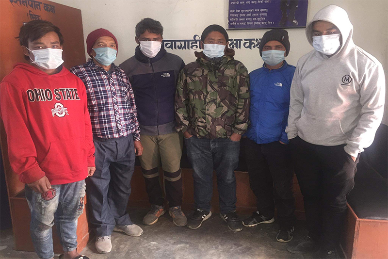 विप्लवका जिल्ला इन्चार्ज सहित ६ जना पक्राउ