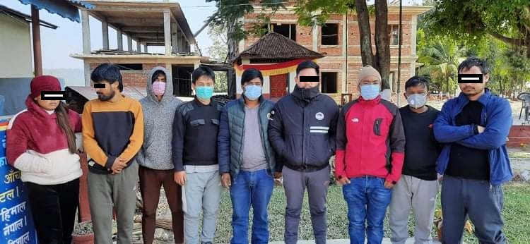उदयपुरमा नगद र तीनलाख बढीको लागुऔषध सहित ४ पक्राउ