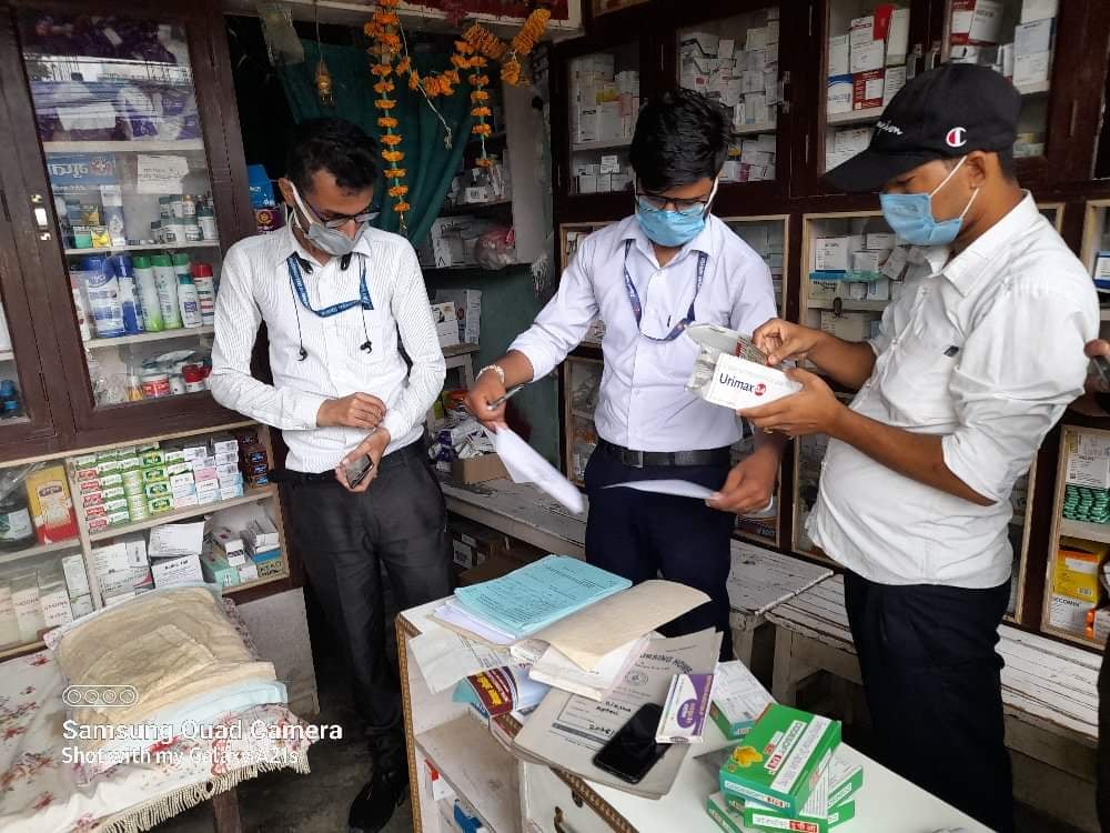 कटारीमा अनुगमनको क्रममा दुई फार्मेसी सिल