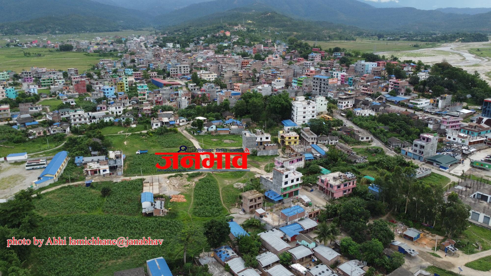 उदयपुरमा पञ्चायती सरकारले बिक्री गरेको जग्गाको लालपूर्जा गणतन्त्र नेपालमा पनि हात लागेन (भिडियोसहित)