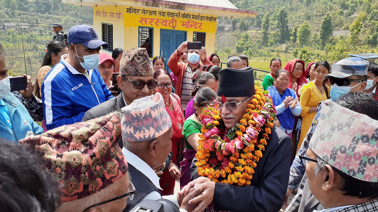 दिगो शान्ति र विकासको लागि माओवादीले जित्नुपर्छ: प्रचण्ड 