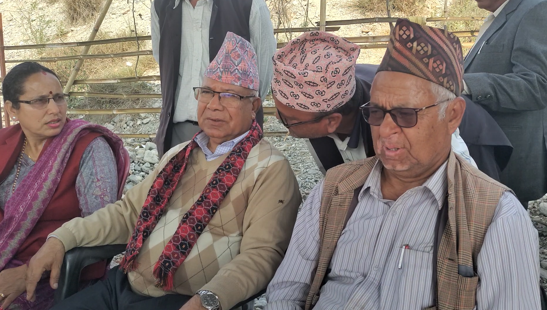 नेपालको राजनैतिक आकाशमा अहिले कालोबादल मडारीरहेको छः पूर्व प्रधानमन्त्री नेपाल