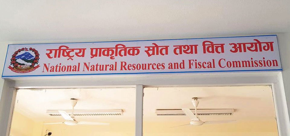 प्रदेश र स्थानीय तहको एकल अधिकारका आयोजनालाई ससर्त अनुदान नदिनू : वित्त आयोग
