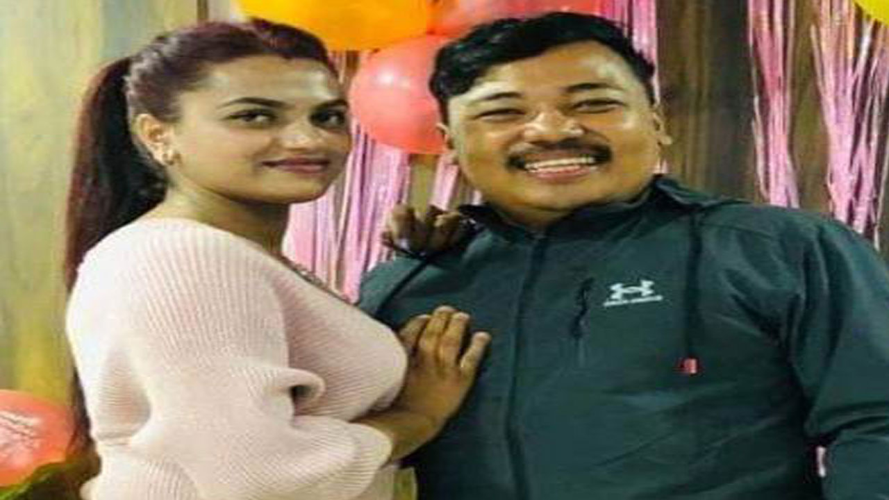वडा अध्यक्ष तामाङलाई जन्म दिनको उपहार जीवन विमा 